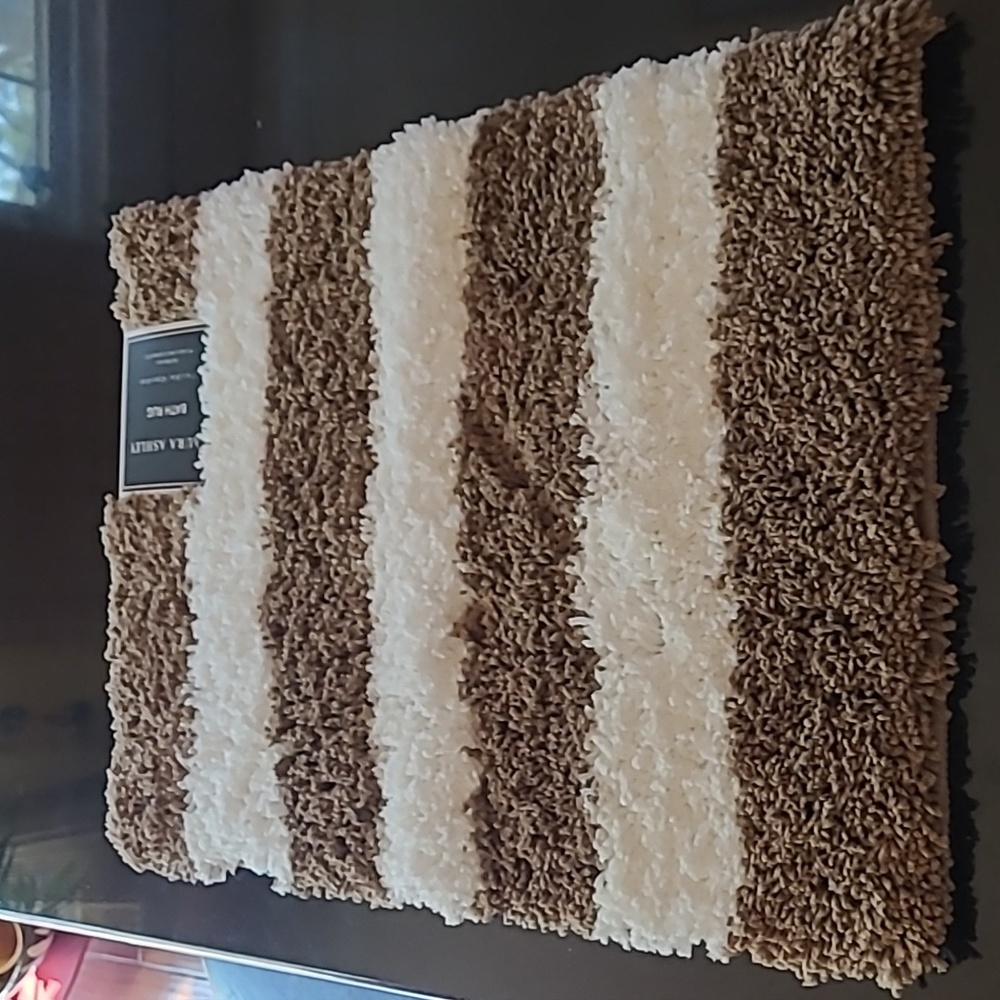 Laura Ashley Bath Rug